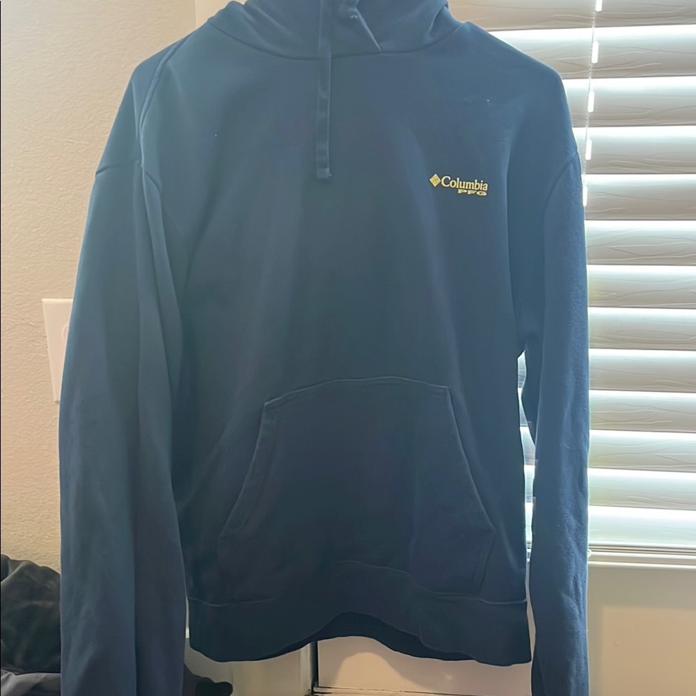 Columbia Men's Blue Sweater